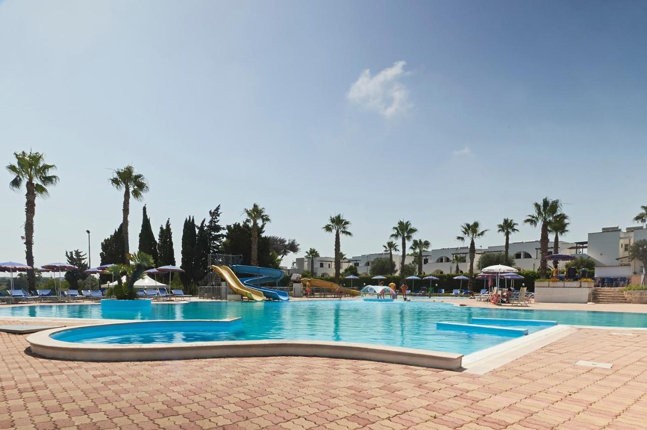 Alba Azzurra - Cdshotels Torre dell'Orso Eksteriør bilde