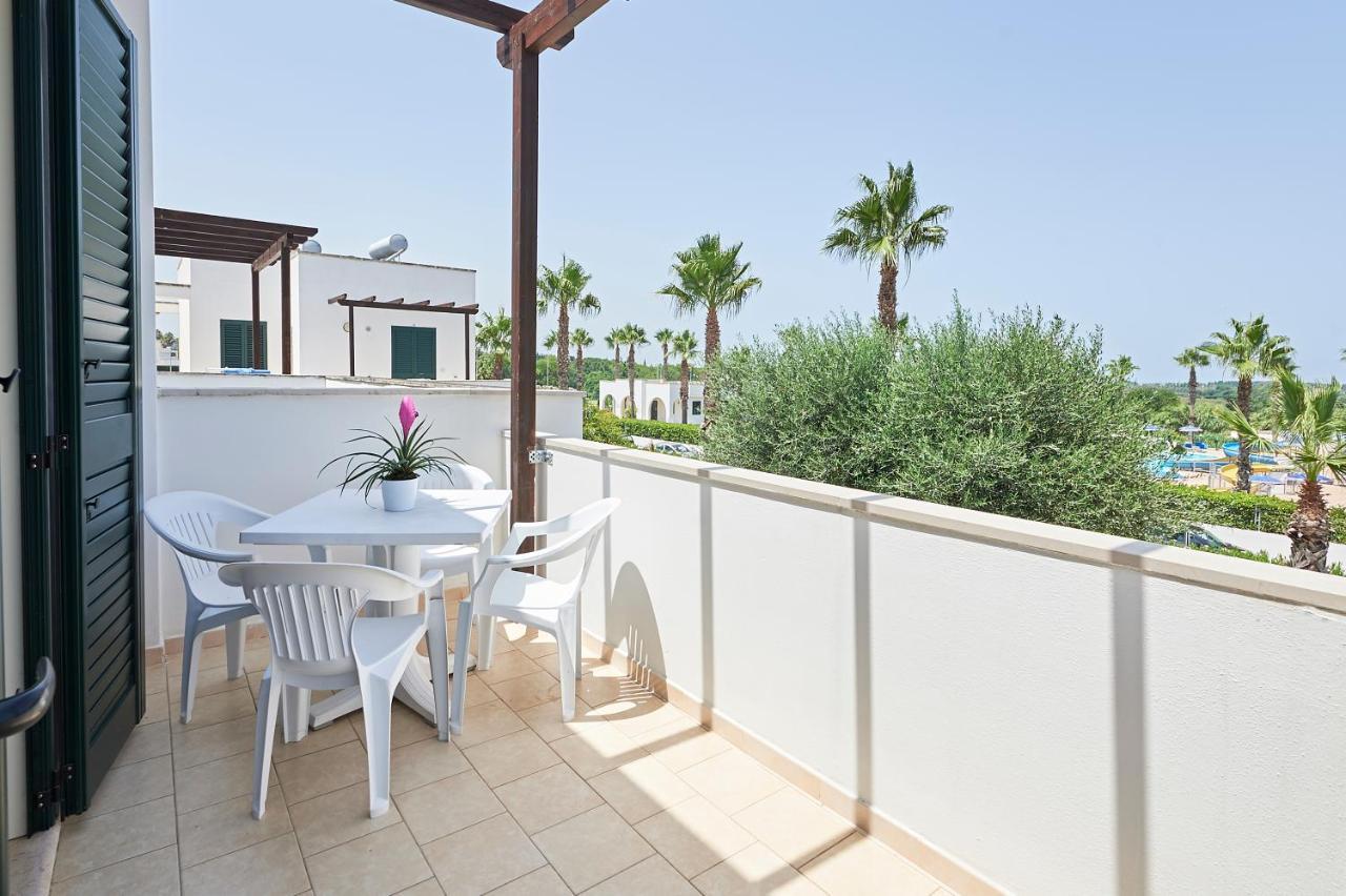Alba Azzurra - Cdshotels Torre dell'Orso Eksteriør bilde