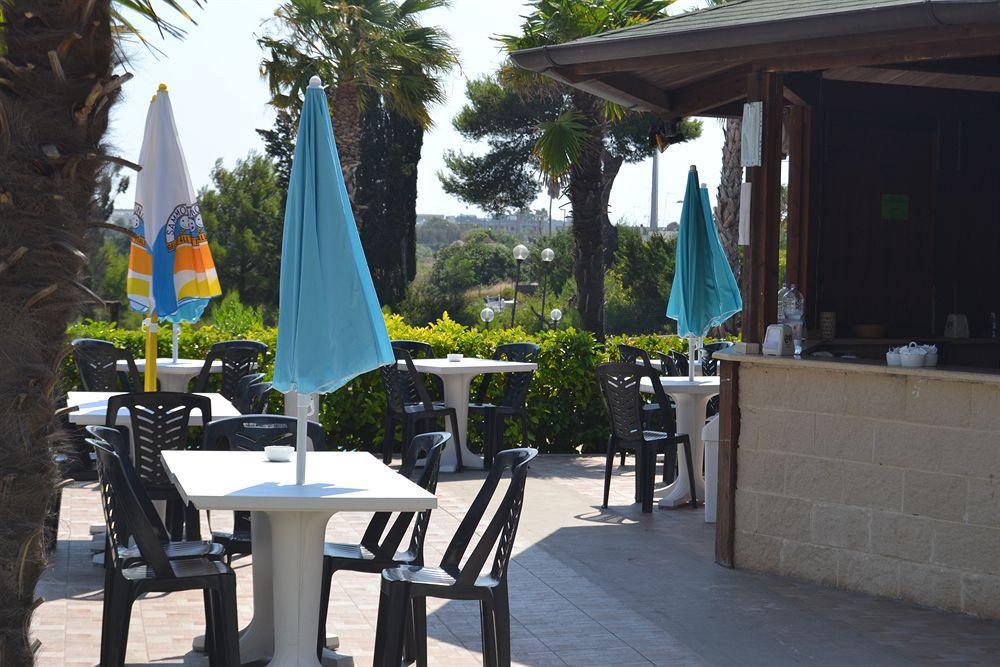 Alba Azzurra - Cdshotels Torre dell'Orso Eksteriør bilde