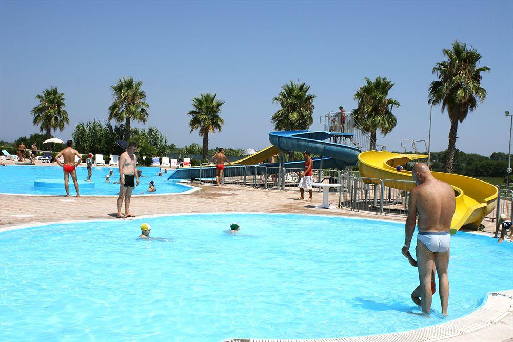 Alba Azzurra - Cdshotels Torre dell'Orso Eksteriør bilde