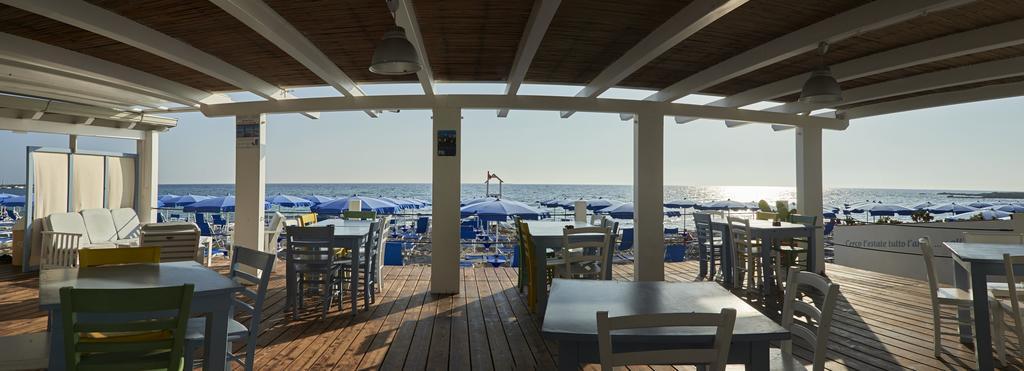 Alba Azzurra - Cdshotels Torre dell'Orso Eksteriør bilde