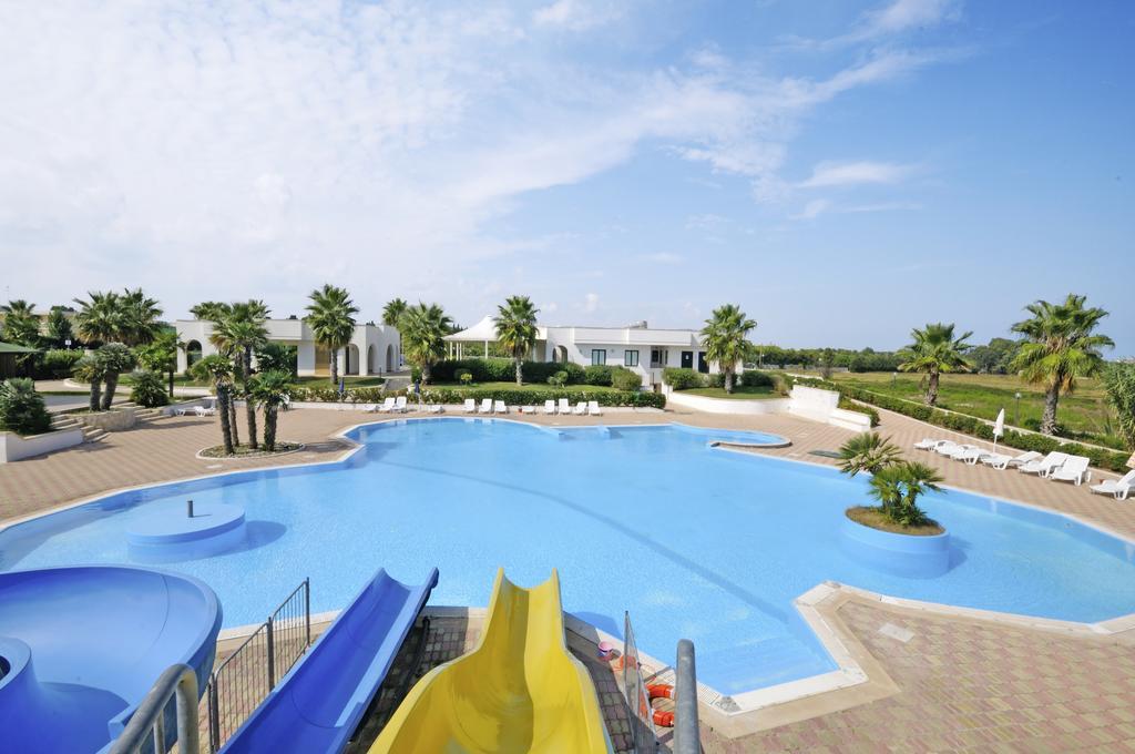 Alba Azzurra - Cdshotels Torre dell'Orso Eksteriør bilde