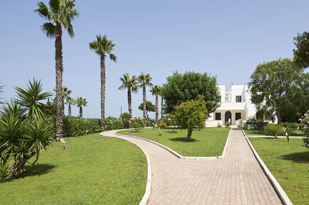 Alba Azzurra - Cdshotels Torre dell'Orso Eksteriør bilde