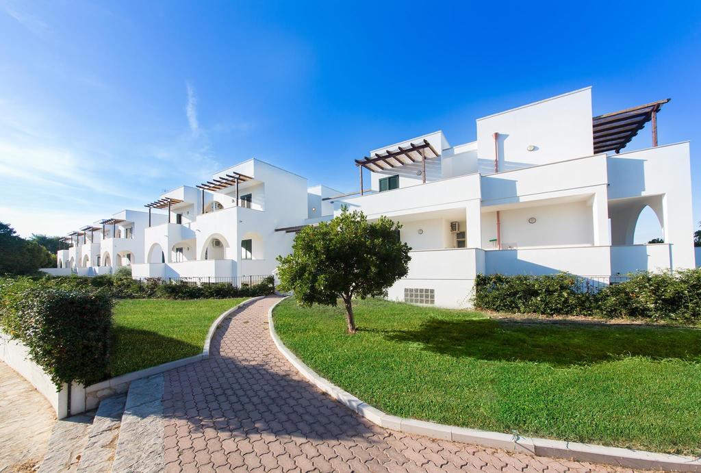 Alba Azzurra - Cdshotels Torre dell'Orso Eksteriør bilde