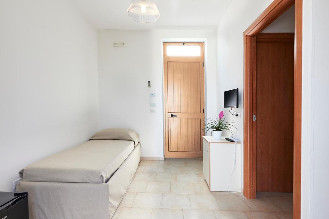 Alba Azzurra - Cdshotels Torre dell'Orso Eksteriør bilde