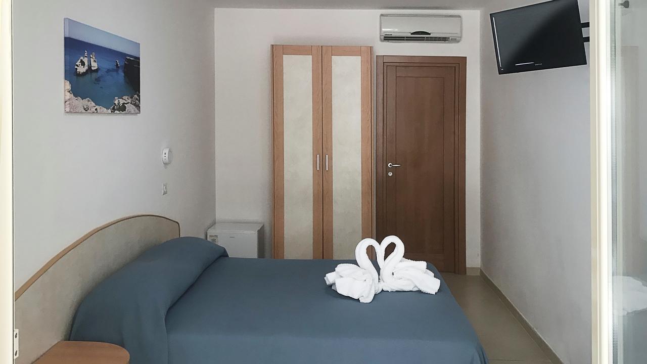 Alba Azzurra - Cdshotels Torre dell'Orso Eksteriør bilde